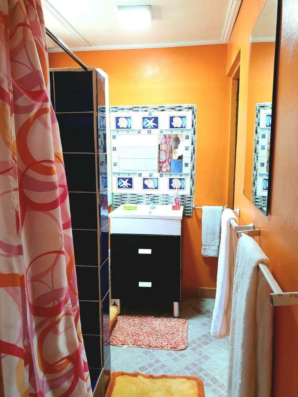 Seawind Authentic St.lucian Near Plantation Apartment Gros Islet