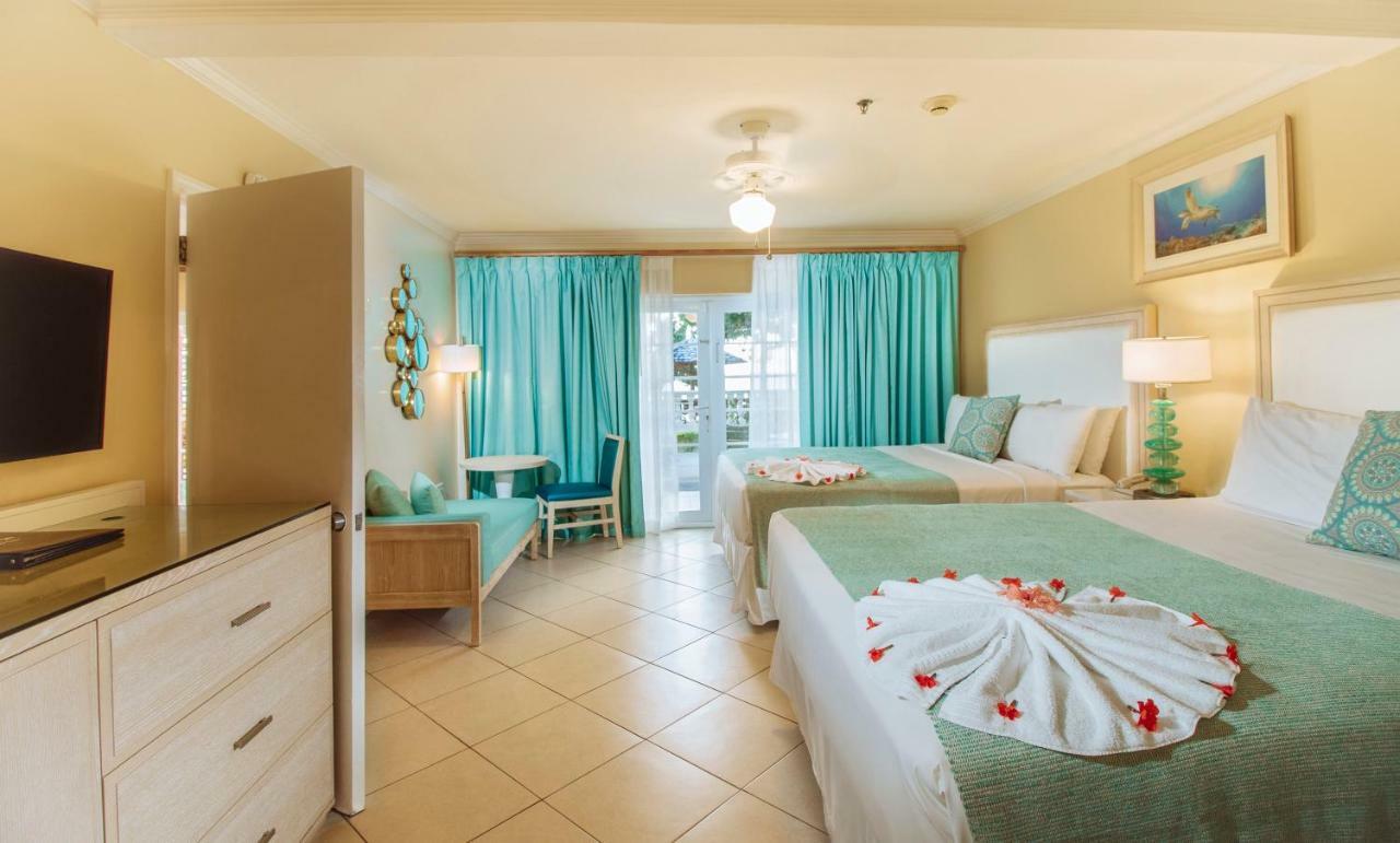 Resort Bay Gardens & 4*